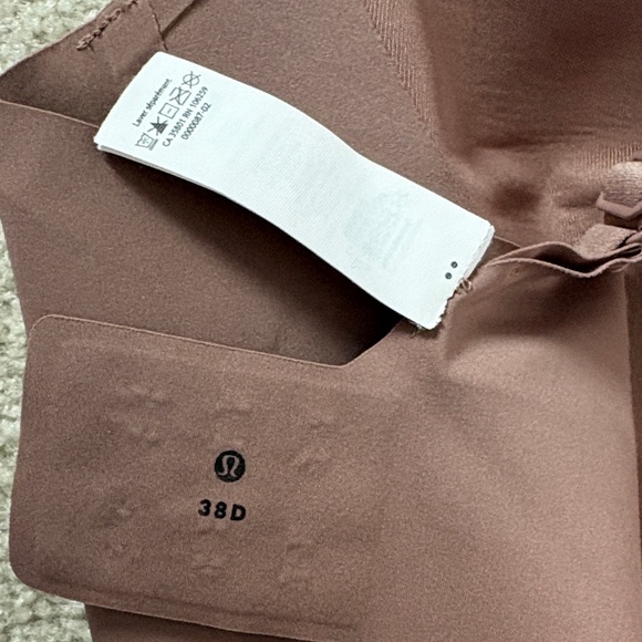 Lululemon Women's Seamless Bras - Blush and Nude - Picture 4 of 4